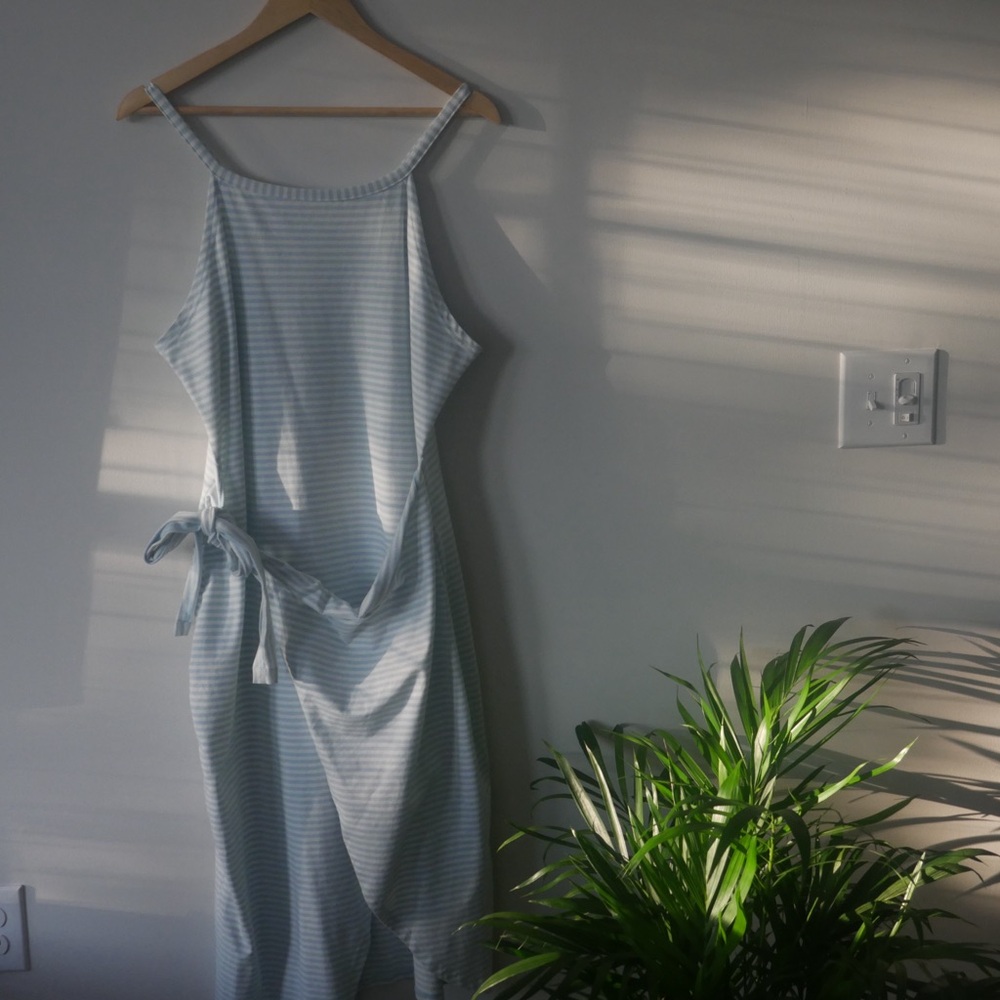 Blue Striped Midi Wrap Dress for Casual Occasions